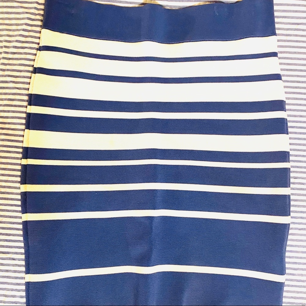 BCBG pencil skirt